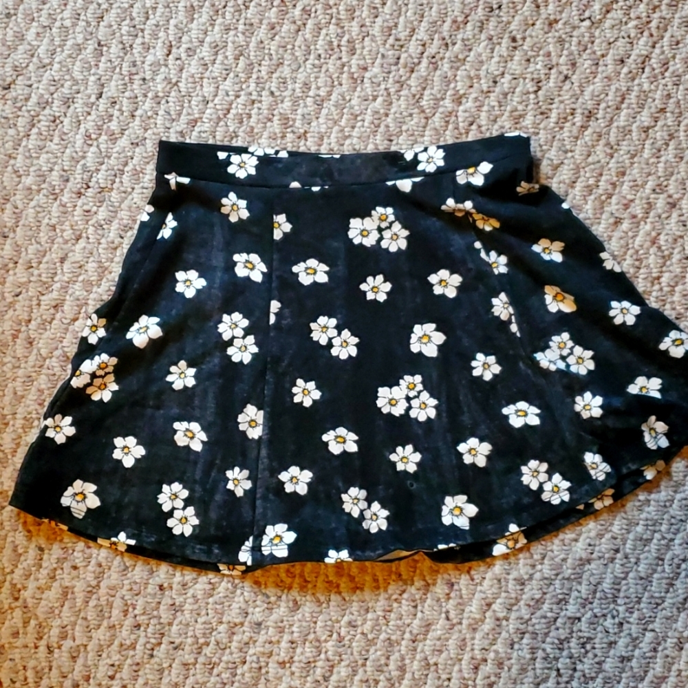 Forever 21 flowers skirt